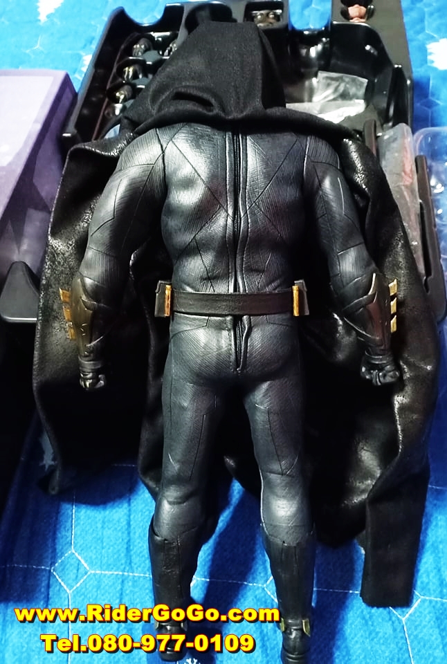 HOT TOYS Batman Justice League โมเดลแบทแมนภาคจัสติคลีก สภาพดีสวยของแท้ รูปที่ 6