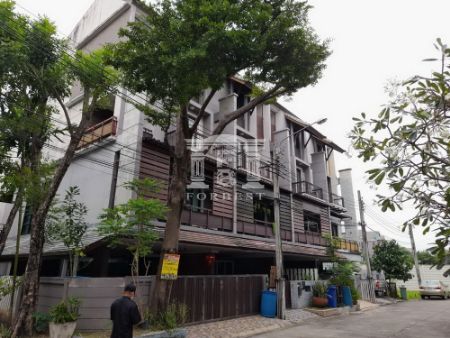 ขาย ทาวน์โฮม รหัส 90256หมู่บ้านอารียา แมนดารินา 120 ตรม. 30.5 ตร.วา เข้าออกได้หลายเส้นทาง รูปที่ 3