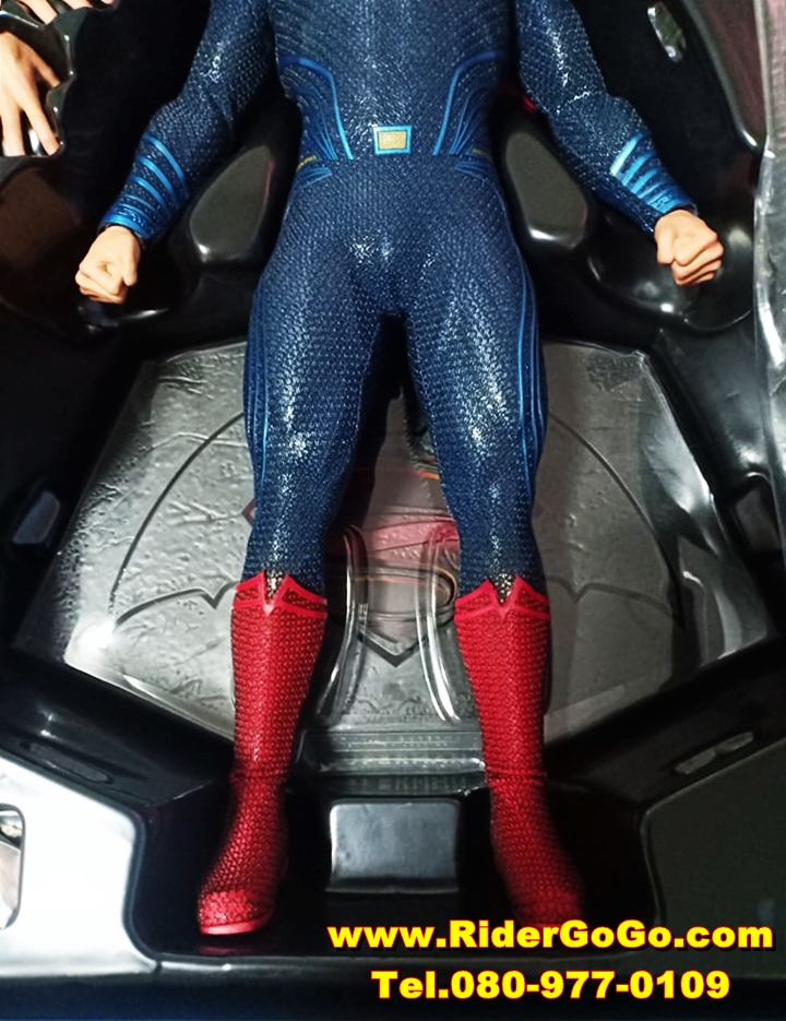 HOT TOYS Superman BVS + LED Head Sculpt โมเดลซุปเปอร์แมน ภาคปะทะกับแบทแมน มีหัวไฟ LED เพิ่มให้ด้วย สภาพสวยใหม่ของแท้ รูปที่ 7