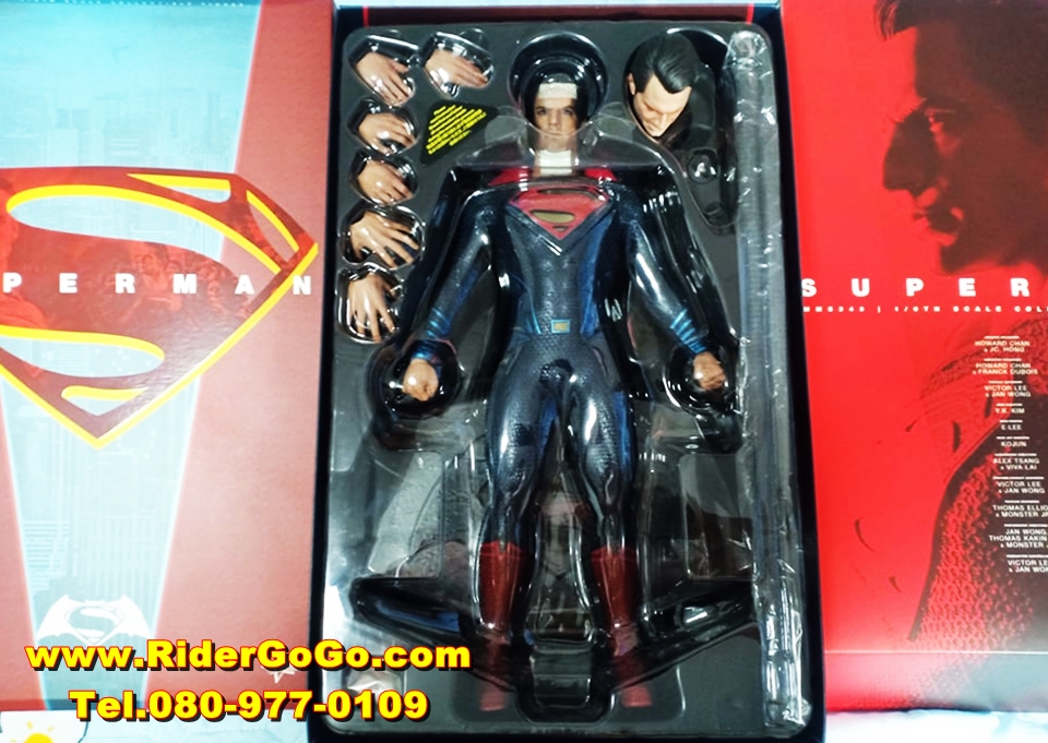 HOT TOYS Superman BVS + LED Head Sculpt โมเดลซุปเปอร์แมน ภาคปะทะกับแบทแมน มีหัวไฟ LED เพิ่มให้ด้วย สภาพสวยใหม่ของแท้ รูปที่ 3