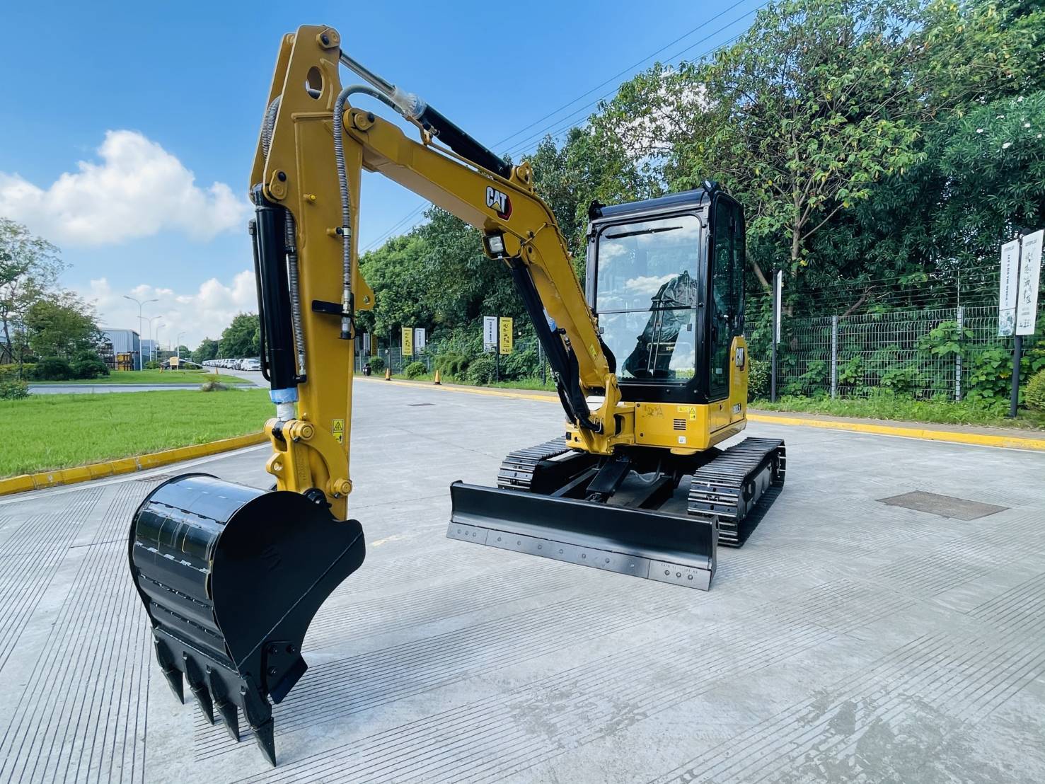 รถขุดเล็ก CAT รุ่น 303.5CR NEW สนใจติดต่อ ปิ่น ศุภสุตา 089-925-7129 รูปที่ 2
