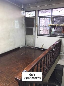 ขาย อาคารพาณิชย์ P46390
ย่าน สาทร 100 ตรม. 11 ตร.วา ราคาพิเศษ รูปที่ 2