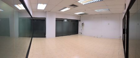 ขาย ออฟฟิศ ชั้นใต้ดิน ออมนิ คอมเพล็กซ์ 33 ตรม. 10 ตร.วา รูปที่ 6