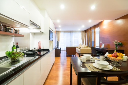 4 star hotel at Ratchada for rent, monthly rental for one bed room 80 sqm full service, rare price รูปที่ 4