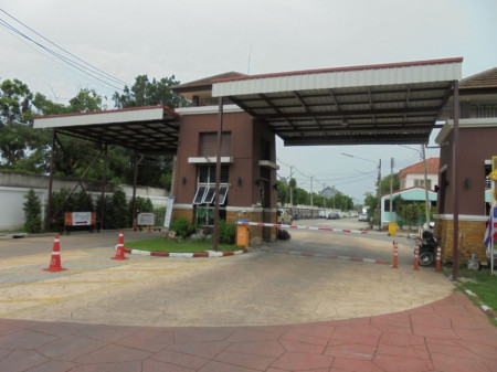 ขาย บ้านเดี่ยว หลังมุม ติดถนนเมน พฤกษาวิลเลจ 2 ธัญบุรี 148 ตรม. 53 ตร.วา ปรับปรุงใหม่พร้อมเข้าอยู่ ต่อเติมเต็ม รูปที่ 3