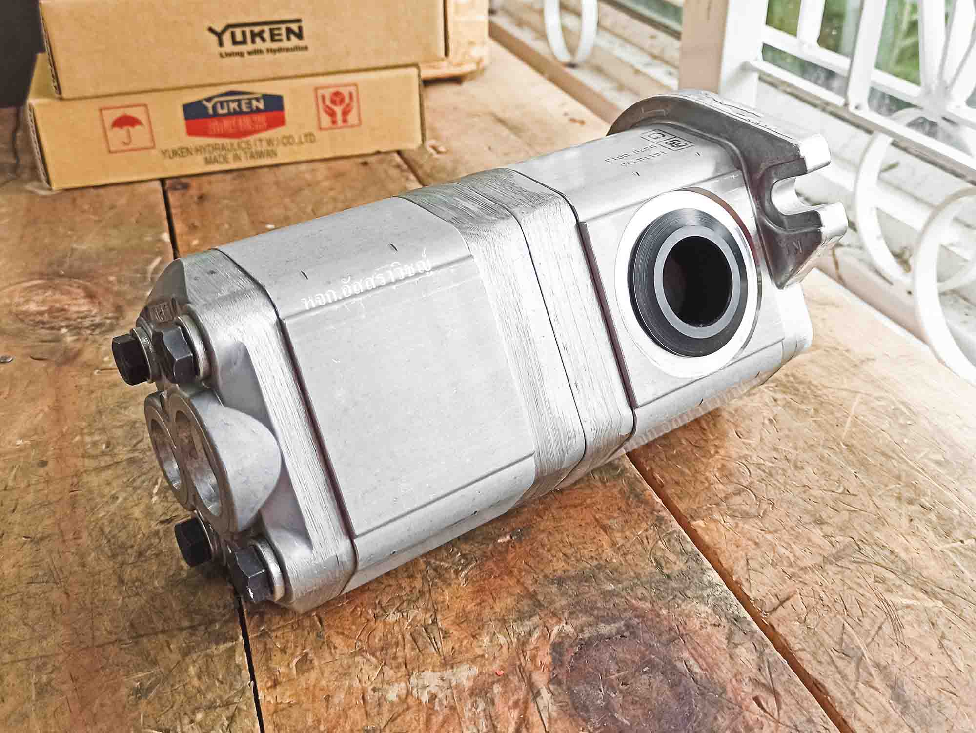 ปั้มไฮดรอลิค (Hydraulic gear Pump) Shimadzu รุ่น D1-18.11A2H9-R296 รูปที่ 4