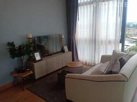 ขาย คอนโด สไตล์ Luxury Loftดิ ยูนีค เอกมัย รามอินทรา 37.46 ตรม. ใกล้จุดขึ้น-ลงทางด่วน รูปที่ 2