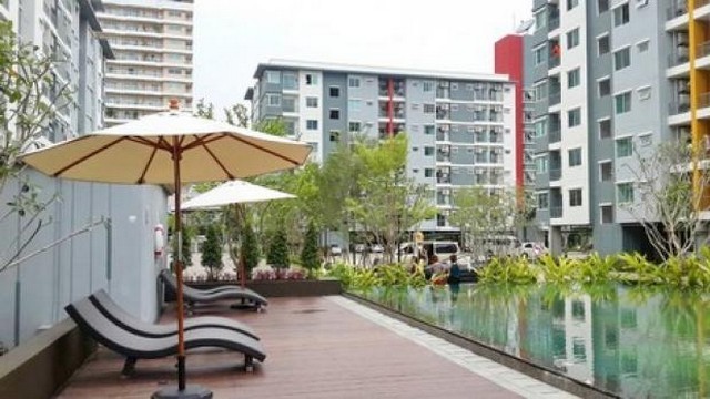 Supalai City Resort Ratchada-Huay Kwang is a low rise 8-storey condo near MRT Huai Khwang. รูปที่ 1