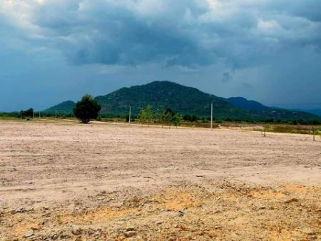 ขาย ที่ดิน โฉนดครุฑแดง นส4จชะอำ 1 ไร่ การเดินทางสะดวกสะบาย ใกล้ชะอำ-ใกล้หัวหิน 
อยู่ในแหล่งชุมชน รูปที่ 6