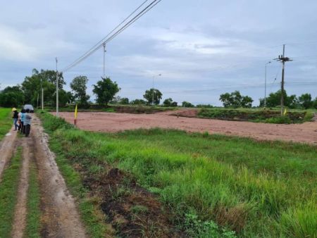 ขาย ที่ดิน ทำเลทอง 352 ตรว. ถมแล้วดอนยอ องค์รักษ์ 352 ตร.วา ด้านหน้าติดคลองส่งน้ำ ใกล้แหล่งชุมชน รูปที่ 6