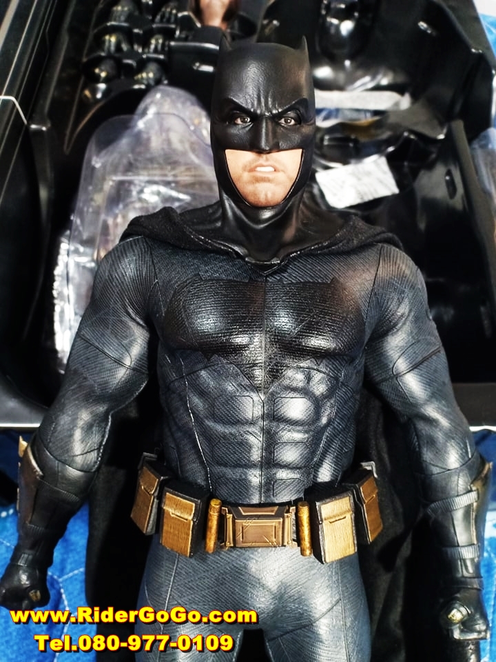HOT TOYS Batman Justice League โมเดลแบทแมนภาคจัสติคลีก สภาพดีสวยของแท้ รูปที่ 4