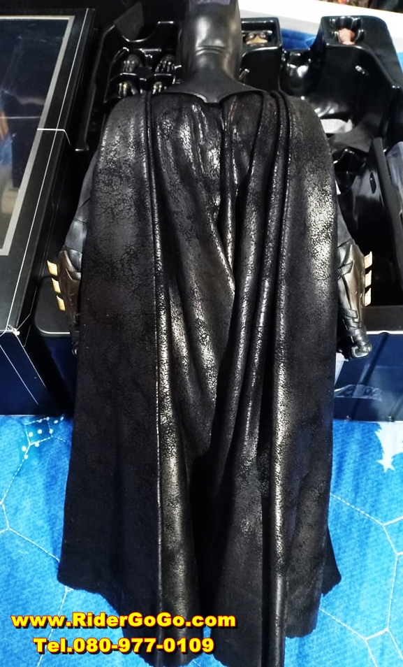 HOT TOYS Batman Justice League โมเดลแบทแมนภาคจัสติคลีก สภาพดีสวยของแท้ รูปที่ 5