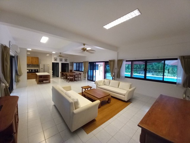 For Rent : Rawai, Private Pool Villa, 3 bedrooms 3 bathrooms รูปที่ 1