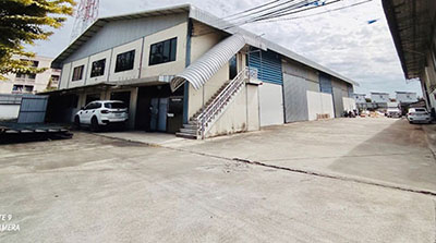 ให้เช่า โกดังใหญ่บนถนนกรุงเทพกรีฑา For Rent Big warehouse on Krungthepkritha Road รูปที่ 1