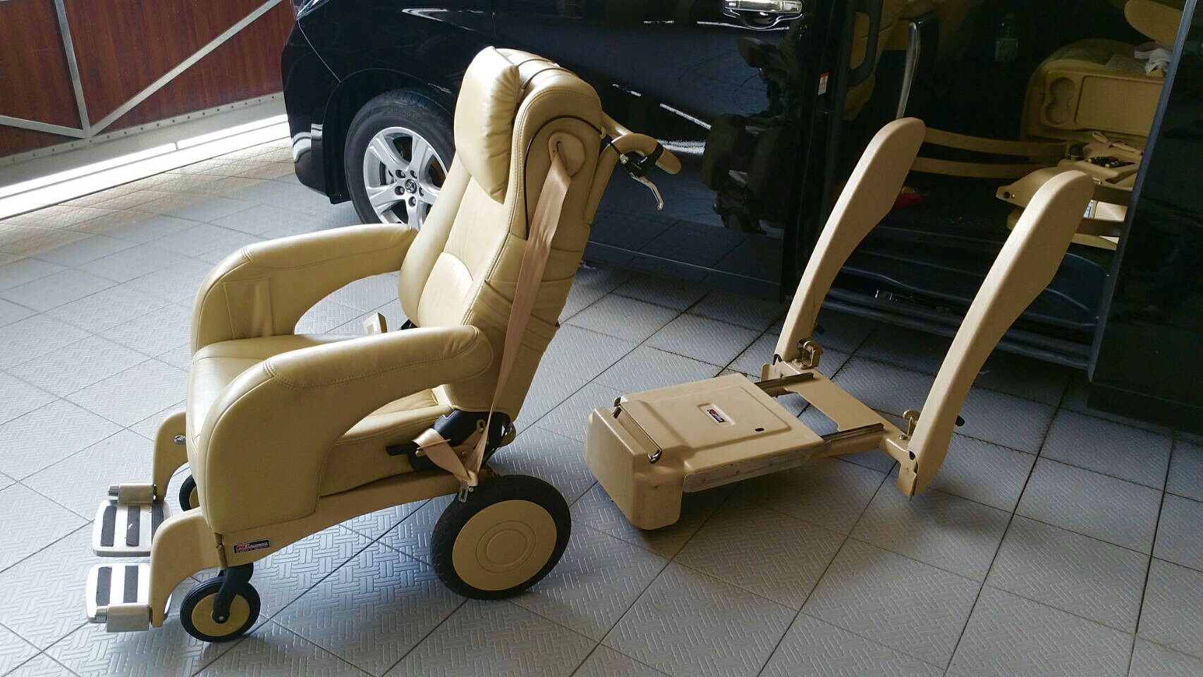 ขาย เบาะติดรถยนต์สำหรับผู้สูงอายุ รูปที่ 4