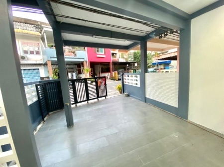 ขาย อาคารพาณิชย์ รีโนเวทใหม่ทั้งหลัง ใจกลางเมืองตรัง 180 ตรม. 24.3 ตร.วา รูปที่ 3