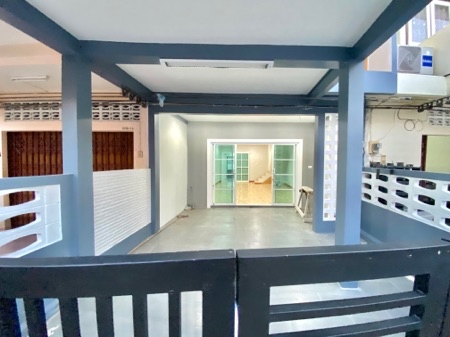 ขาย อาคารพาณิชย์ รีโนเวทใหม่ทั้งหลัง ใจกลางเมืองตรัง 180 ตรม. 24.3 ตร.วา รูปที่ 2