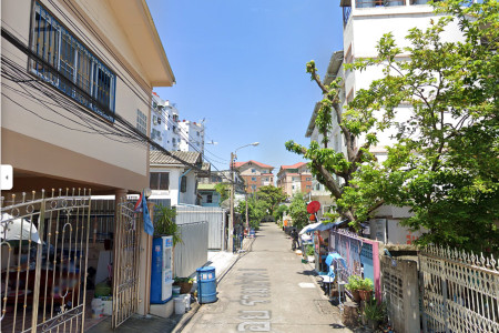 ขาย ที่ดิน เดินทางสะดวก ที่ดิน 55 ตร.วา นานๆทีจะมีคนขาย คนพลุกพล่าน รูปที่ 4