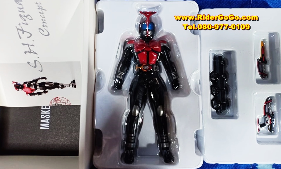 โมเดลฟิกกุอาร์ทมาสค์ไรเดอร์คาบูโตะ มาพร้อมมอเตอร์ไซค์คู่ใจ S.H.Figuarts Masked Rider Kabuto + Kabuto Extender สภาพสวยใหม่ของแท้Bandai ประเทศญี่ปุ่น รูปที่ 6