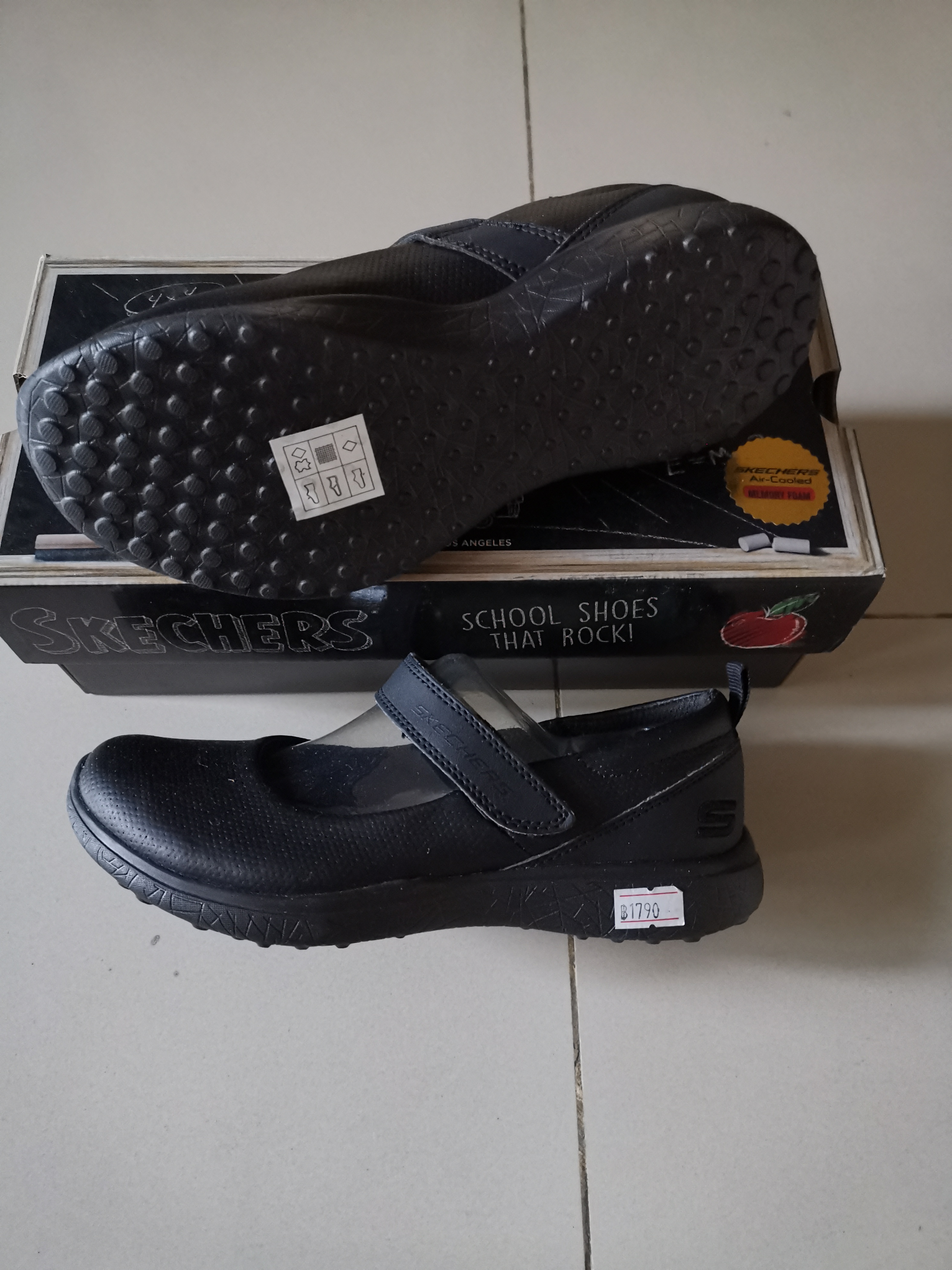 รองเท้านักเรียนยี่ห้อ​ Skechers​ รูปที่ 4