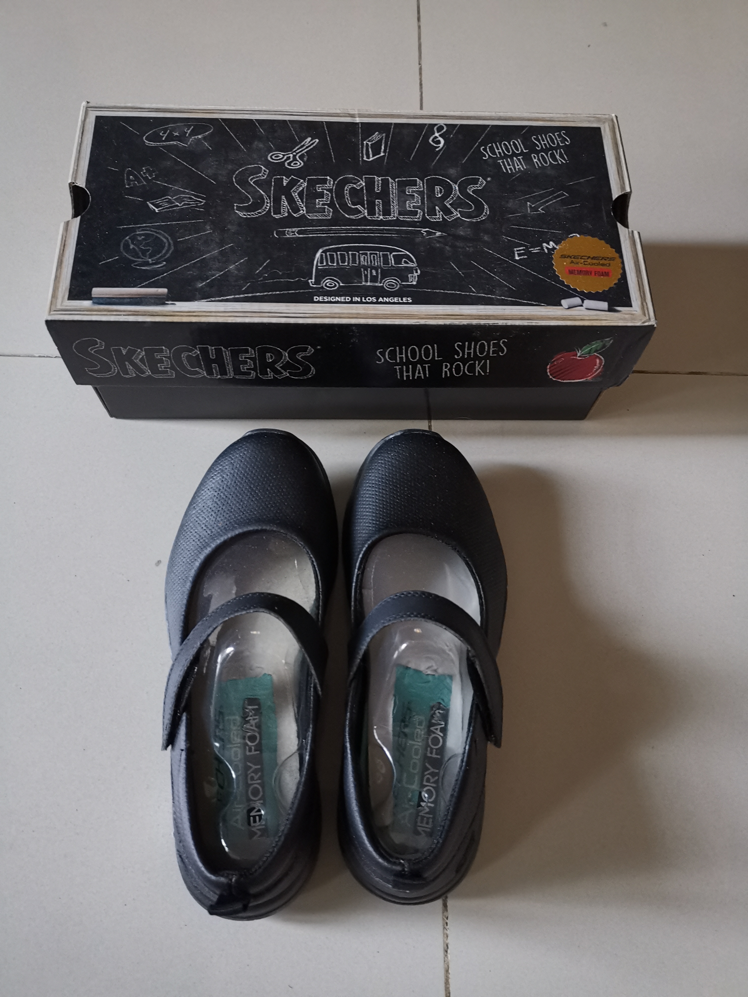 รองเท้านักเรียนยี่ห้อ​ Skechers​ รูปที่ 5
