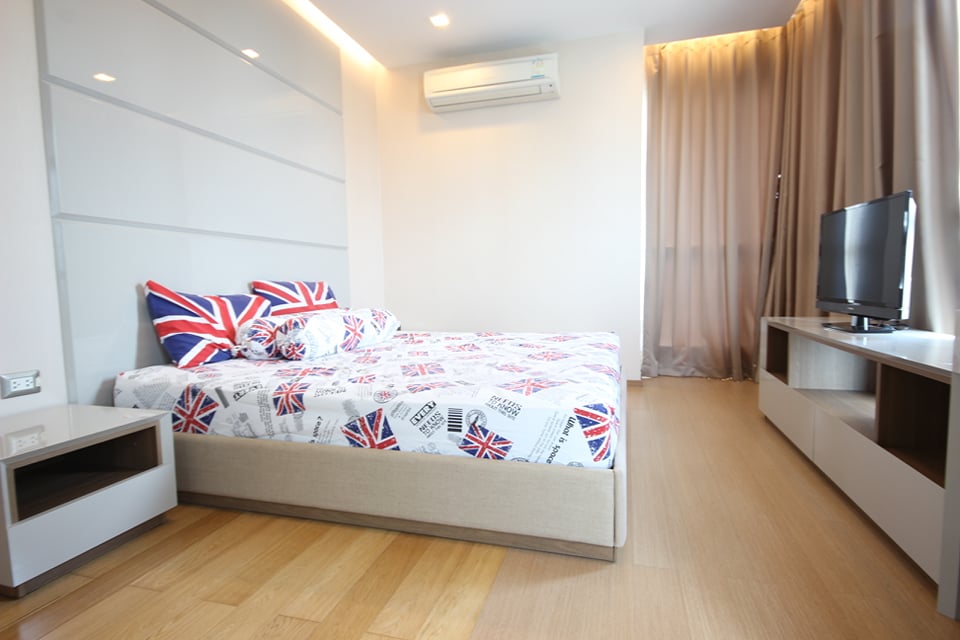 For rent 2bedrooms 75 sq.m. at The Address Asoke. Near MRT Phetchaburi  รูปที่ 1