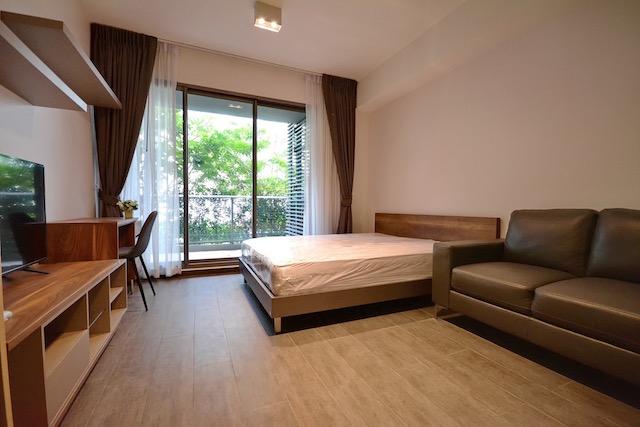 The Lofts Ekamai spacious private 7th floor BTS Ekamai รูปที่ 1