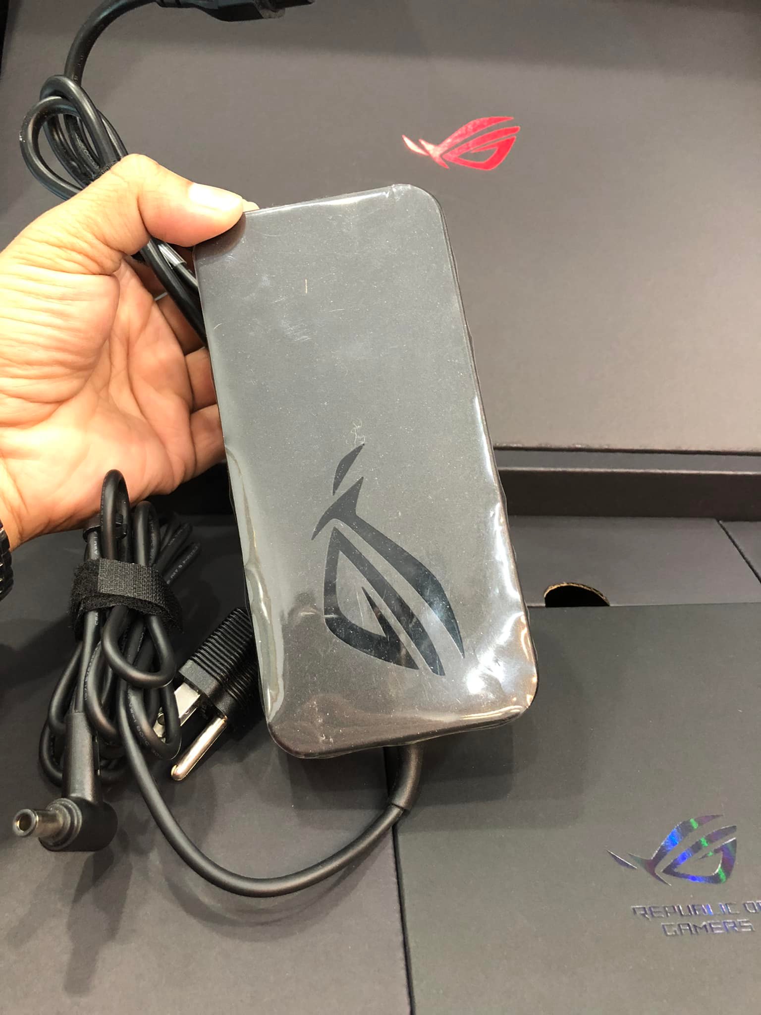 ขาย Asus ROG Strix GL703GM-EE172T Scar Edition หน้าจอ 17.3 นิ้ว 120 Hz  รูปที่ 2