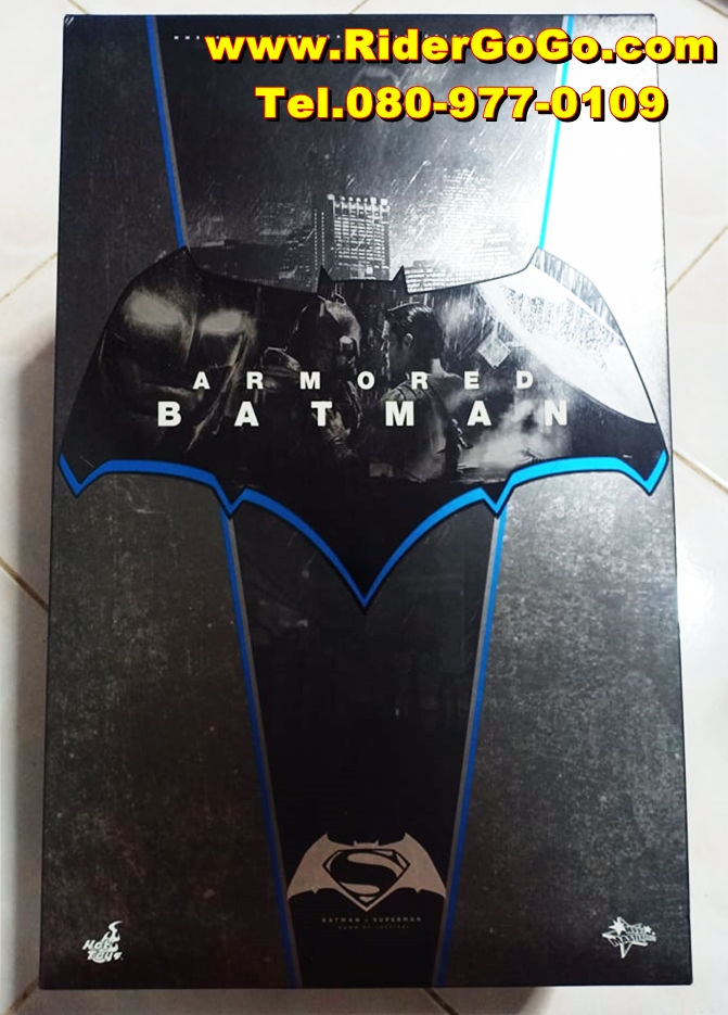 HOT TOYS BATMAN VS SUPERMAN : DAWN OF JUSTICE ARMORED BATMAN โมเดลแบทแมนสวมชุดเกราะ ภาคประทะซุปเปอร์แมน สภาพสวยใหม่ของแท้ รูปที่ 4