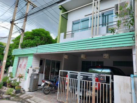 ขาย ทาวน์โฮม ทำเลดี หลังมุมเดอะทรัสต์ ทาวน์ วงแหวน ลำลูกกา 135 ตรม. 29 ตร.วา พร้อมต่อเติมห้องอเนกประสงค์ ใกล้ทางด่วน จตุโชติ รูปที่ 6
