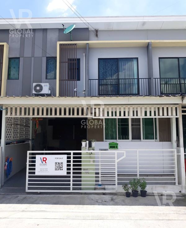 ขายบ้านทาวน์โฮม 2 ชั้น เดอะ คอนเนค เขตประเวศ กรุงเทพ ราคาเบาๆ 19.7 ตร.วา หมู่บ้านสงบ บรรยากาศดี  รูปที่ 3