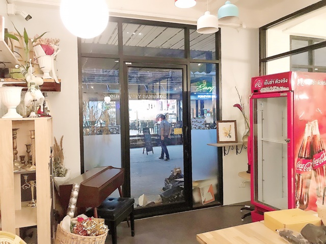 ให้เช่า Shop หรือ ร้านกาแฟ 60ตรม.BTS อโศก  50ม.  MRT สุขุมวิท เพชรบุรี  พร้อมดำเนินการ  รูปที่ 1