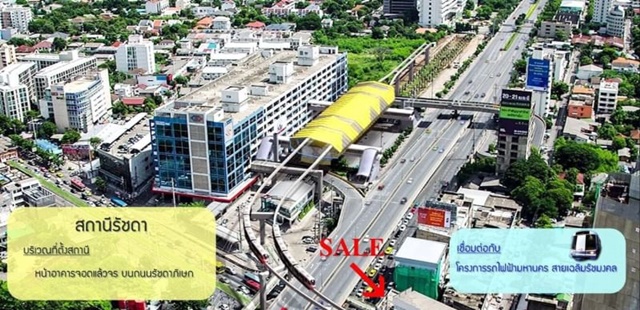 แยกรัชดา ลาดพร้าว ขายอาคาร4ชั้น  165 ตรว. 15ล้านบาท MRT 17-27 โชว์รูม คลีนิค รับรายได้จากป้ายโฆษณา  รูปที่ 1