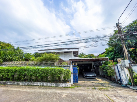 ขาย บ้านเดี่ยว 5 หลัง บนเนื้อที่ . 1 ไร่ 2 งาน 43 ตร.วา ภายในมีสวนร่มรื่นมาก ซอยวิภาวดีรังสิต 58 แยก 1-2 รูปที่ 2