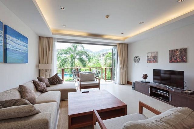 For Sale : Naithon, Stunning 2 Bedroom 2 Bathroom apartments 2nd Floor, Pool View. รูปที่ 1