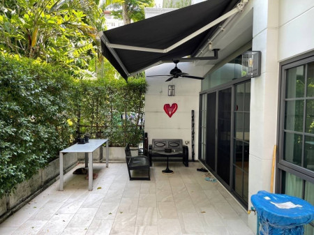 Modern Townhome for rent with pool in Promphong-Thonglor only 2 kilometers from BTS Thonglor รูปที่ 1