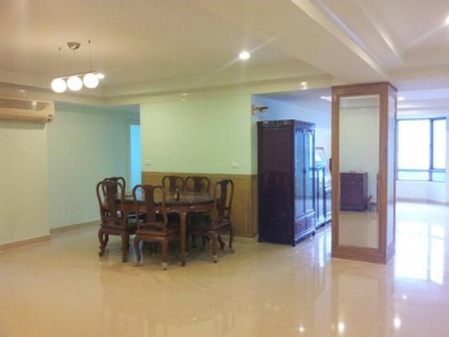 condo. รอยัล คาสเซอร์ 195 square meter 3นอน ใกล้ - ทำเลดี กรุงเทพ รูปที่ 1