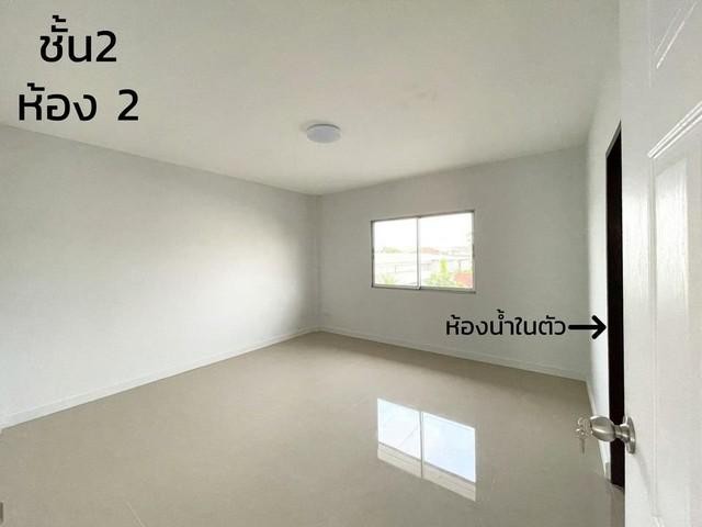 C2376 ให้เช่าอาคารพาณิชย์ 2 ชั้น ตกแต่งใหม่ ซอยรามอินทรา 34 ติดถนนหลักในซอย รูปที่ 1