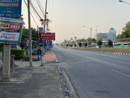 ขาย อาคารพาณิชย์ ติดถนน 6 เลน5 คูหา 660 ตรม. 160 ตร.วา ราคาพิเศษ รูปที่ 6