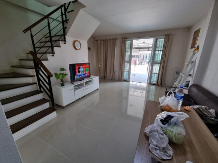 ขายถูก : ทาวน์เฮ้าส์ 2 ชั้น ห้องมุม หมู่บ้าน อาร์เค พาร์ค วัชรพล รูปที่ 5