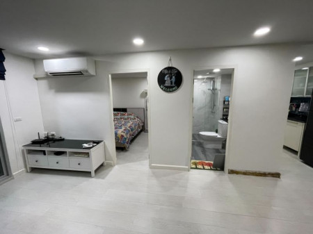 ขายถูก : คอนโดเดอะคริส รัชดา3 พร้อมเฟอร์นิเจอร์ครบ (The Kris 3 Condo) รูปที่ 2