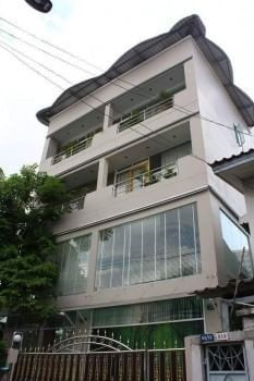 ขายด่วน : บ้านหลังใหญ่ ทรงตึก 4ชั้นครึ่ง มีสวนบนดาดฟ้า ซอยประชาอุทิศ 11 ห้วยขวาง รูปที่ 10