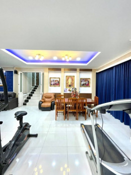 ขายด่วน : บ้านโมเดิร์น 6 ไร่ ใกล้สถานีรถไฟ หนองปลาดุก รูปที่ 3