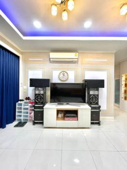 ขายด่วน : บ้านโมเดิร์น 6 ไร่ ใกล้สถานีรถไฟ หนองปลาดุก รูปที่ 5
