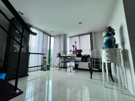 ขายด่วน : บ้านเดี่ยวสไตล์โมเดิร์นที่โดดเด่นที่สุดในย่านนวมินทร์ บึงกุ่ม กรุงเทพฯ รูปที่ 3