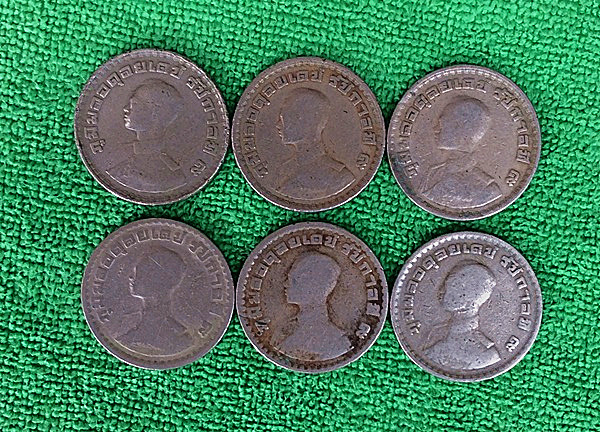 เหรียญ1บาทหลังตราแผ่นดินปี2505(ราคาต่อหนี่งเหรียญ) รูปที่ 2