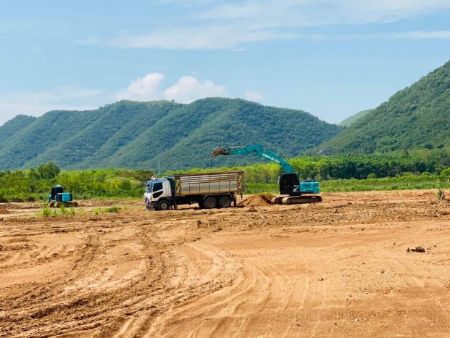 ขาย ที่ดิน ขายทั้งเงินสดและผ่อน ฟรีดอกเบี้ย 2 ปีท่ายาง 100 ตร.วา โฉนดครุฑแดง วิวเขาล้อมสวย รูปที่ 4