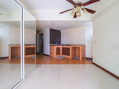 ขาย คอนโด Residency Heightsเรสิเดนซี่ไฮทส์ คอนโดมิเนียม 40 ตรม. 1 ห้องนอน Renovate สวย ในซอยวิภาวดี 10 ใกล้ BTS สะพานควาย และ MRT สุทธิสาร รูปที่ 6