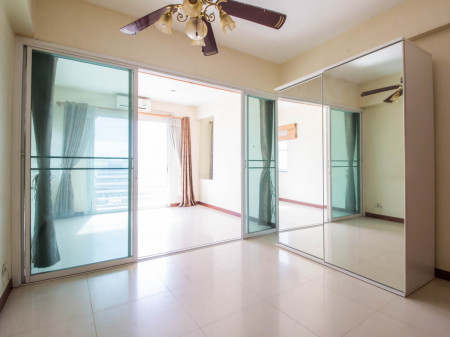 ขาย คอนโด Residency Heightsเรสิเดนซี่ไฮทส์ คอนโดมิเนียม 40 ตรม. 1 ห้องนอน Renovate สวย ในซอยวิภาวดี 10 ใกล้ BTS สะพานควาย และ MRT สุทธิสาร รูปที่ 3
