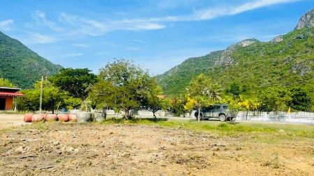 ขาย ที่ดิน โฉนดครุฑแดง พร้อมโอนสามร้อยยอด 203 ตร.วา ติดถนนลาดยาง ใกล้ทะเลเพียง 5 กม รูปที่ 5